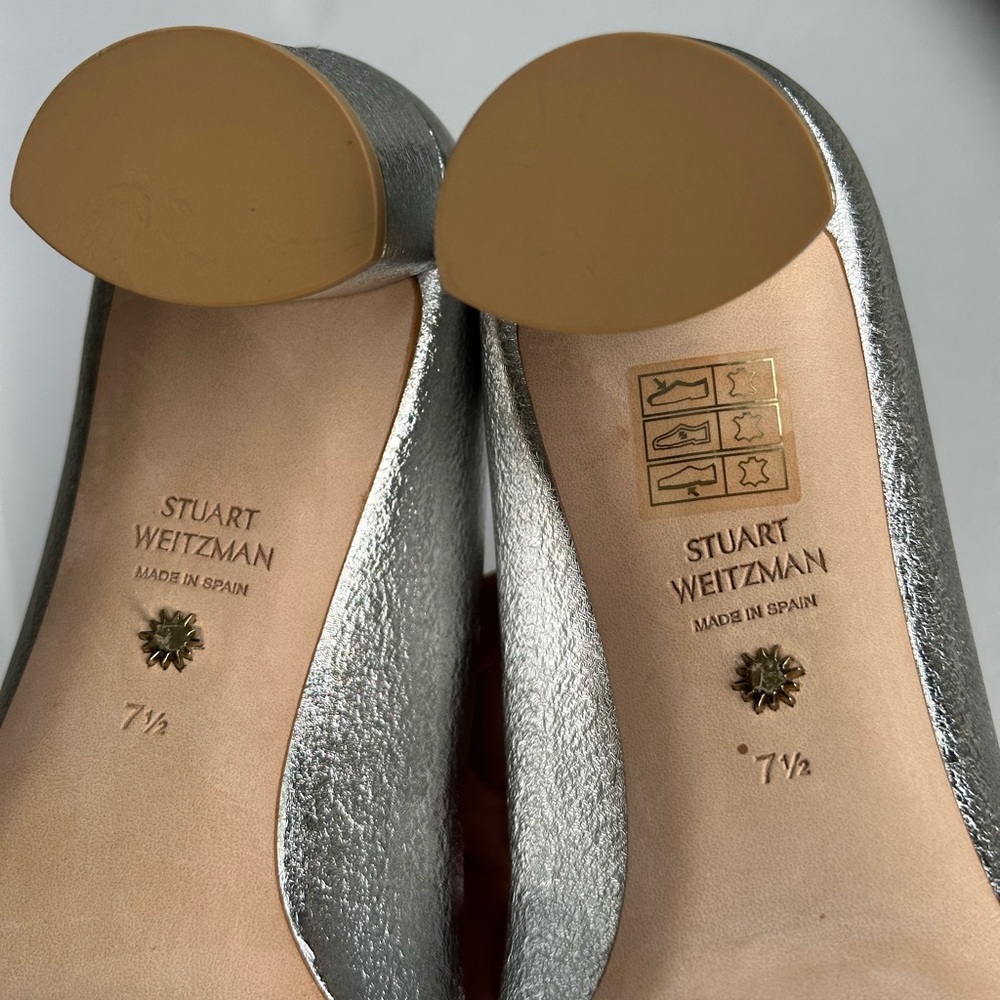 Stuart Weitzman Anicia Metallic Silver Leather Pumps Gold Logo Size 7.5 - Picture 13 of 16